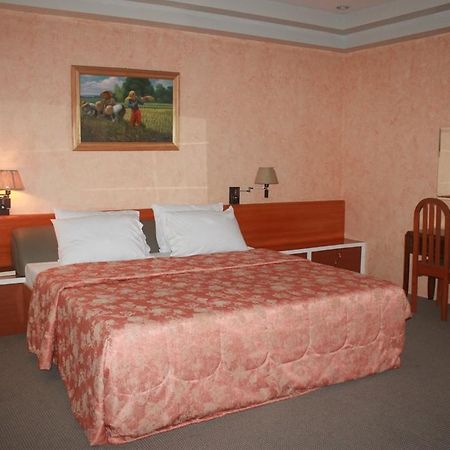 Hotel Elena Davao City Kültér fotó